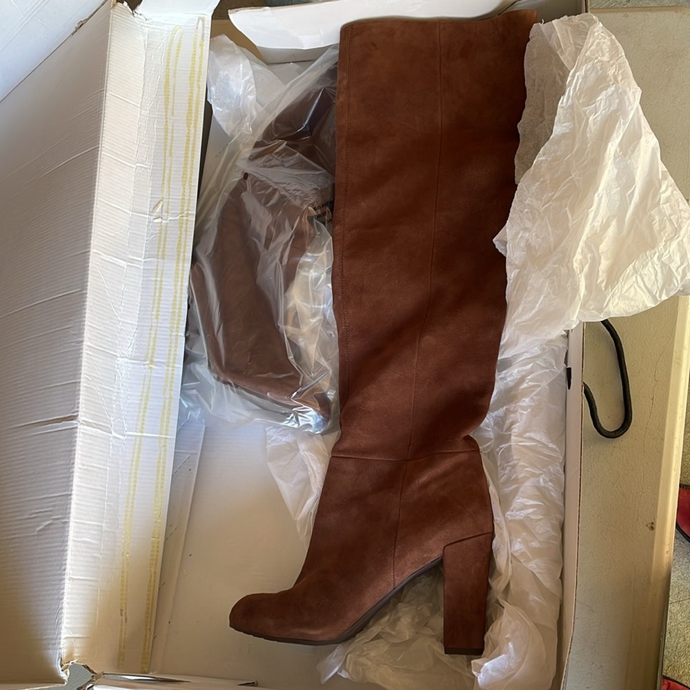 Nine West Snowfall Heeled Boots Size 7.5